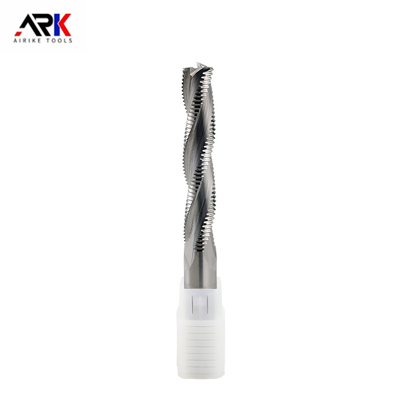 کیا سرپل یا سیدھا بانسری لکڑی کے کام کرنے والا ملنگ کٹر کنارے تراشنے کے لیے بہتر ہے؟